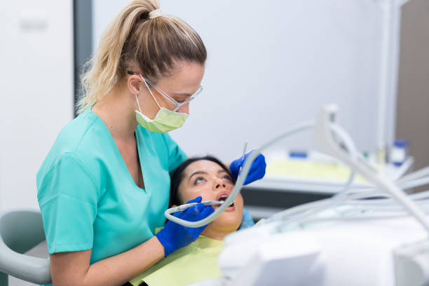 Best Walk-In Emergency Dentist in Lake Mack Forest Hills, FL
